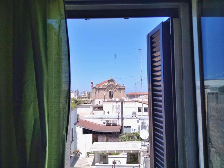 A Flat With A View In The Heart Of The Old Town Apartment Бари Екстериор снимка