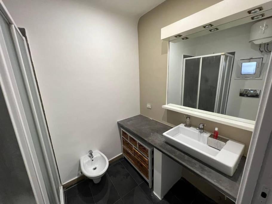 A Flat With A View In The Heart Of The Old Town Apartment Бари Екстериор снимка