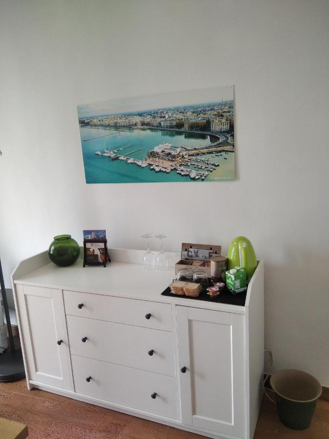 A Flat With A View In The Heart Of The Old Town Apartment Бари Екстериор снимка